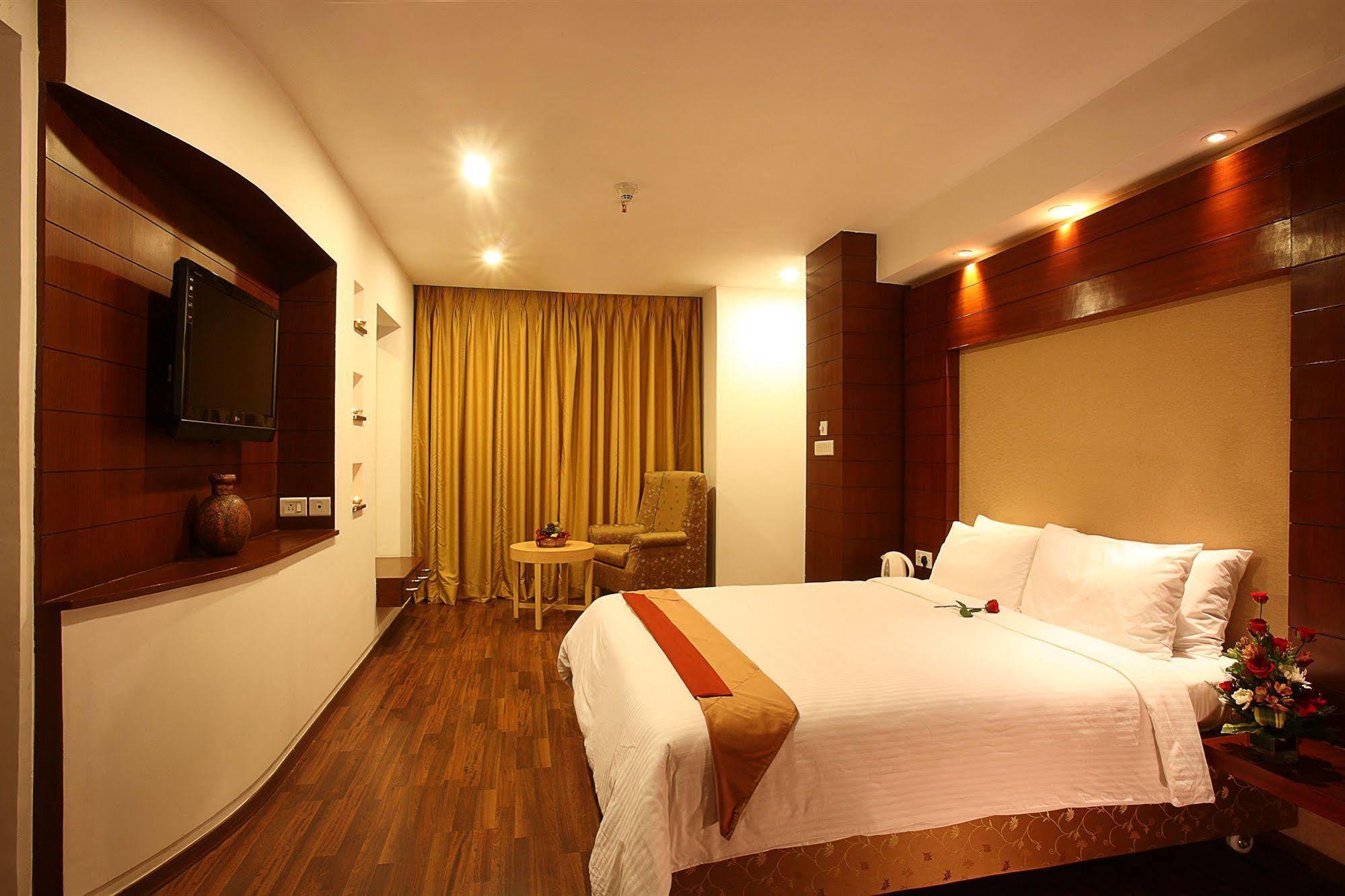 Hotel The Plaza Hyderabad Eksteriør billede