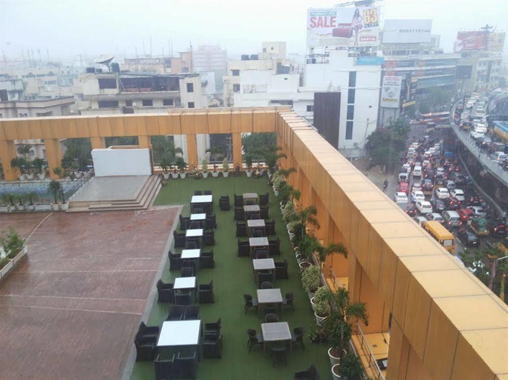 Hotel The Plaza Hyderabad Eksteriør billede